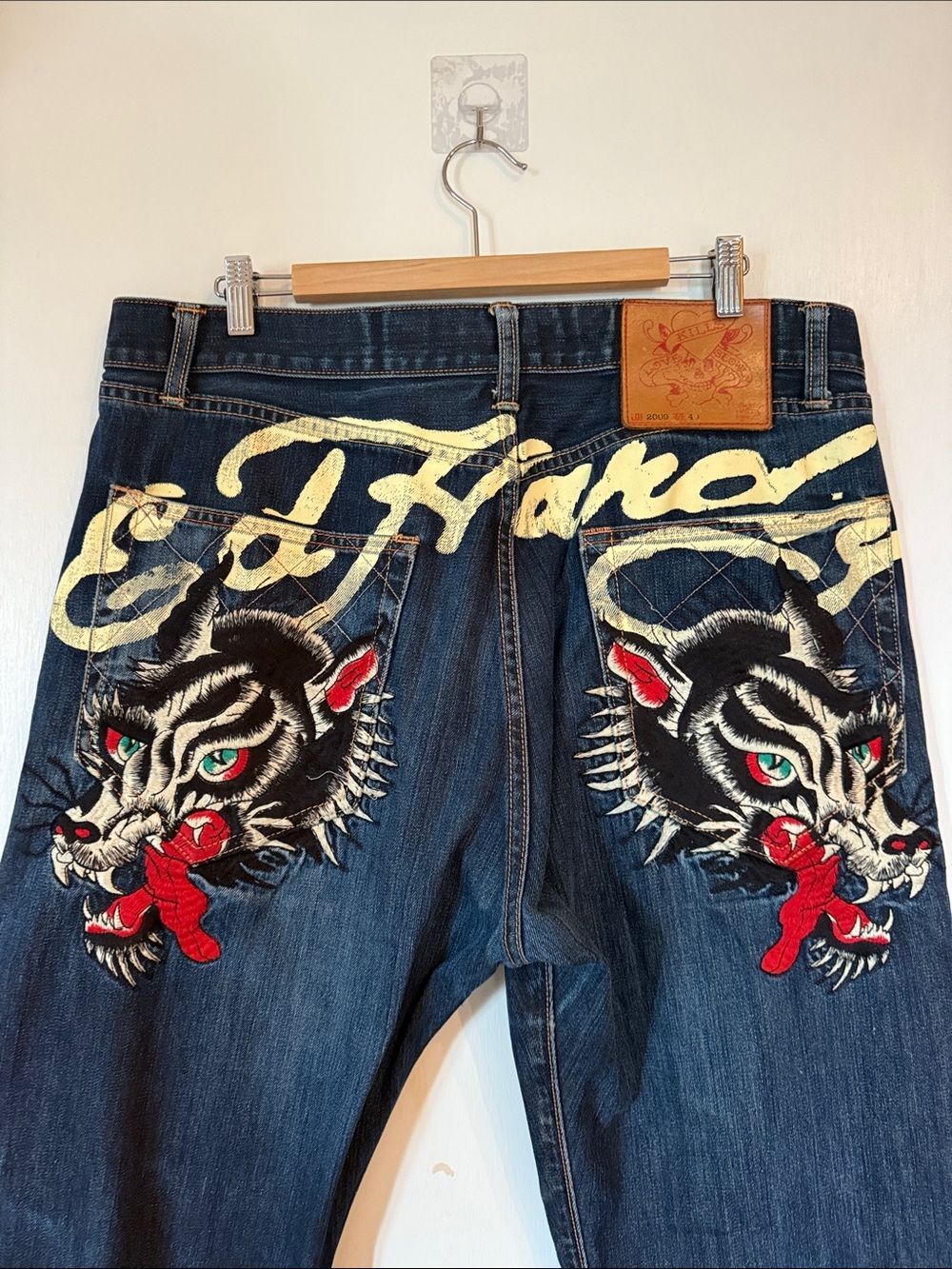 Ed Hardy Blue Denim Jeans Wolf Embroidered Distressed Baggy Y2K Vtg | Men's 40W